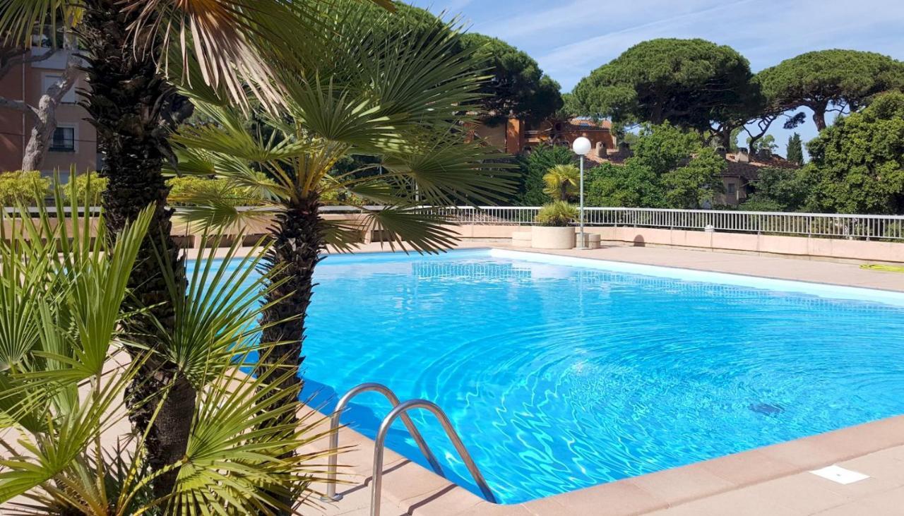 Studio Proche Port Et Plages, Piscine Hyères Exterior foto